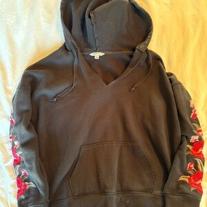 American Eagle Outfitters Black Embroidered Sweatshirt